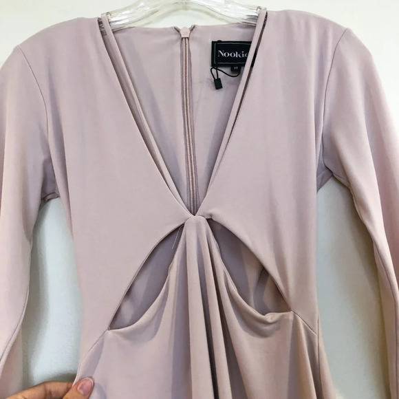 Nookie Revolve Cutout Long Sleeve Going Out Cream Blush Bodycon Mini Dress M - Picture 4 of 9